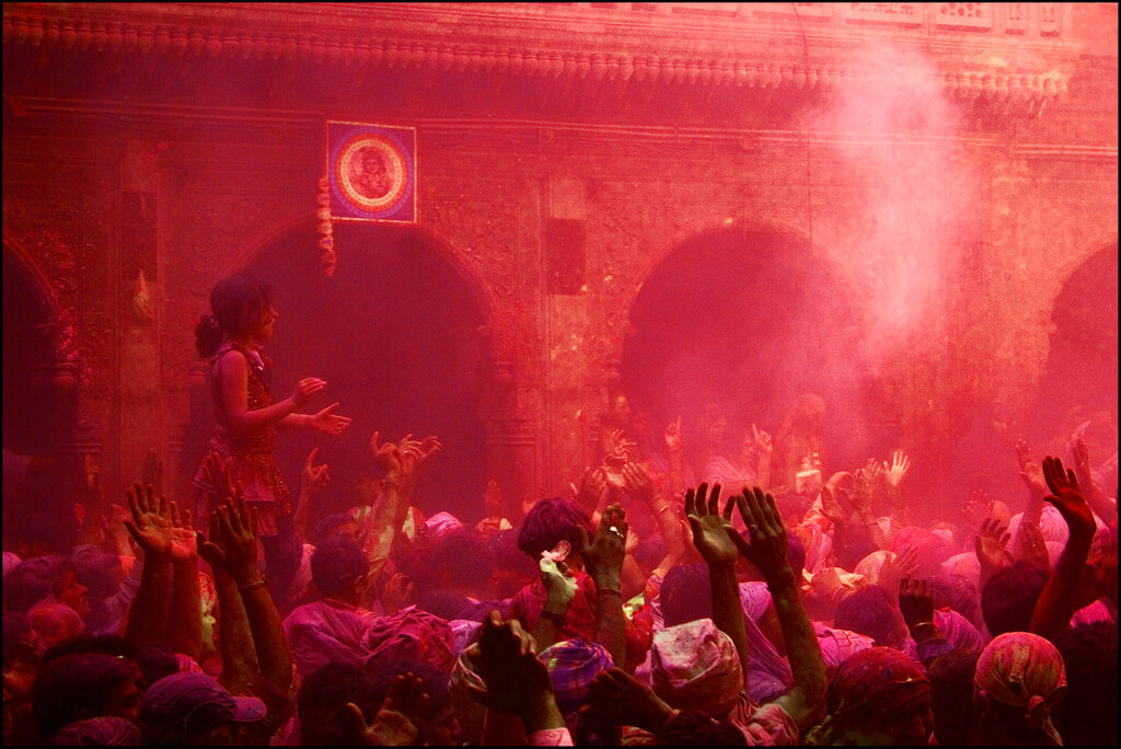 mathura holi