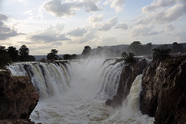 Hognekkal waterfalls, Tamilnadu