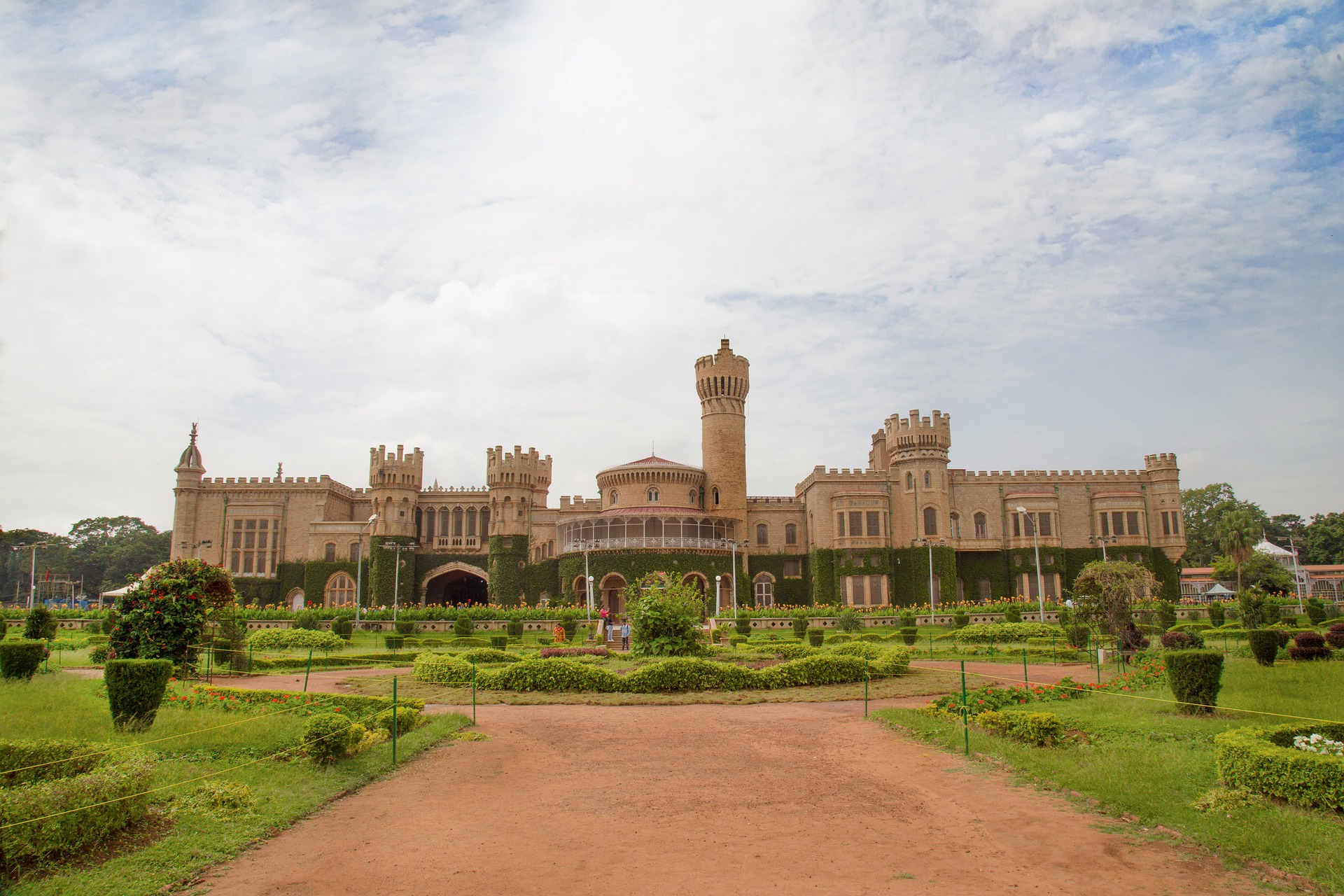 tourist place in bangalore near me