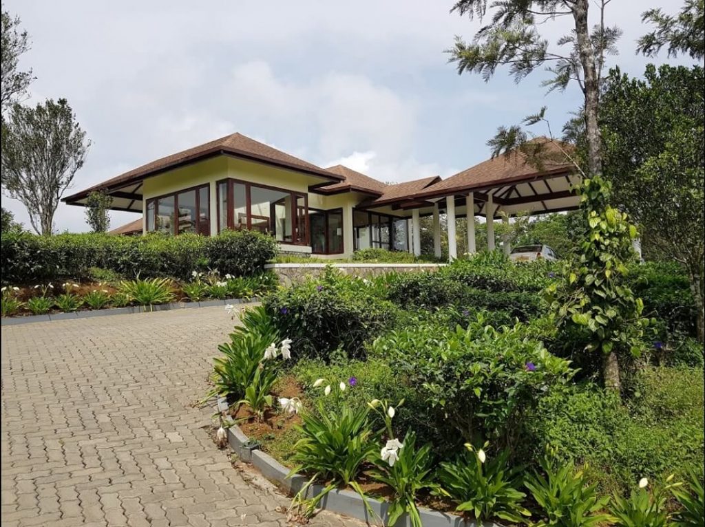 17 Best Munnar Resorts & Homestays in 2023 to Enjoy Vacation With Family & Friends