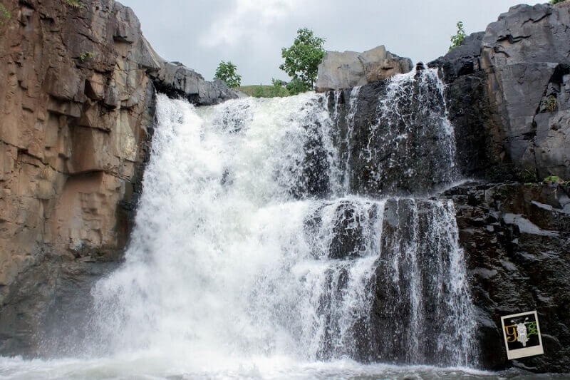 Zarwani Waterfalls