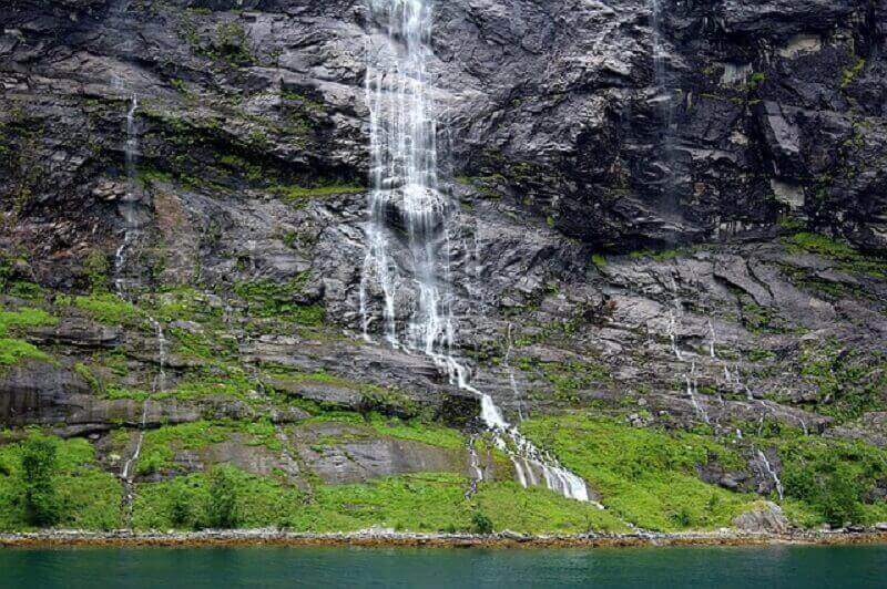 Seven Sisters Waterfall