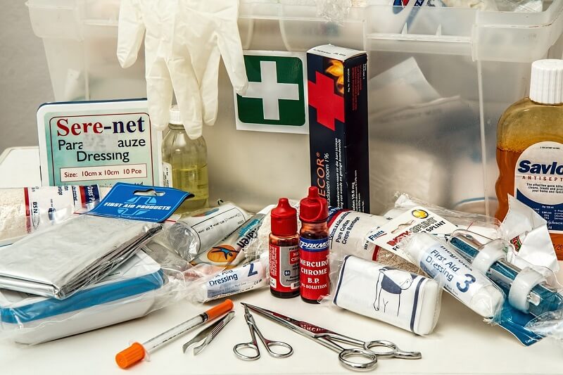 Vanity kit, First aid and Sanitation Handy