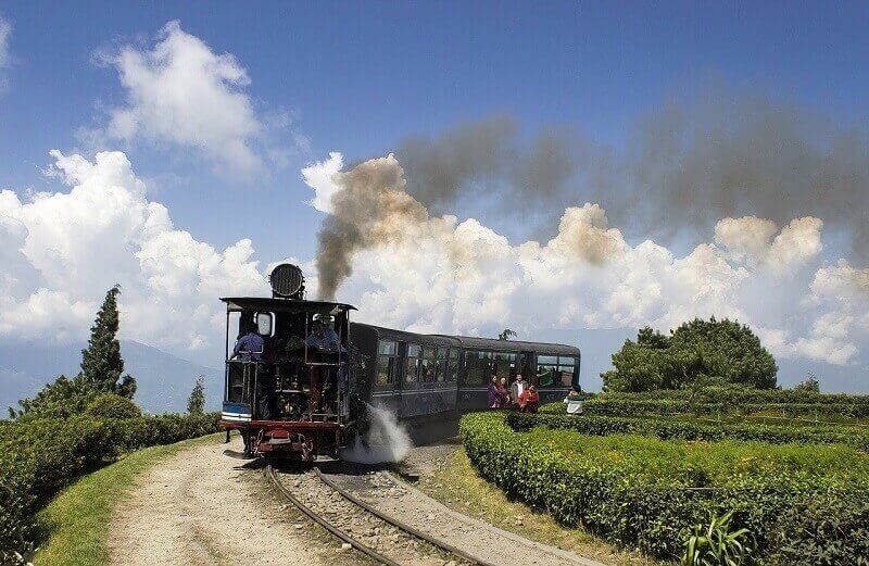 Jalpaiguri to Darjeeling train route