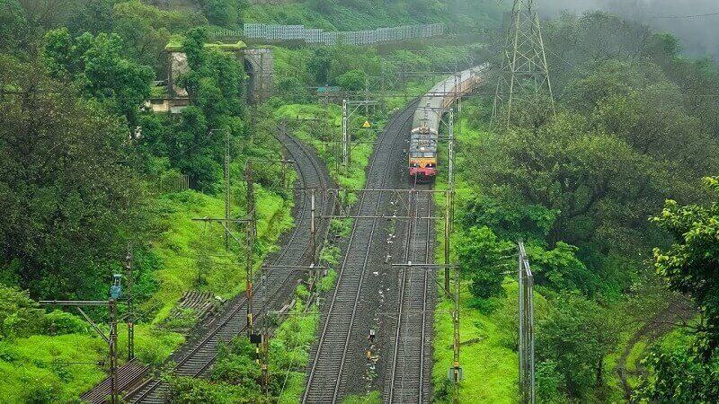 Mumbai to Pune Railway Route