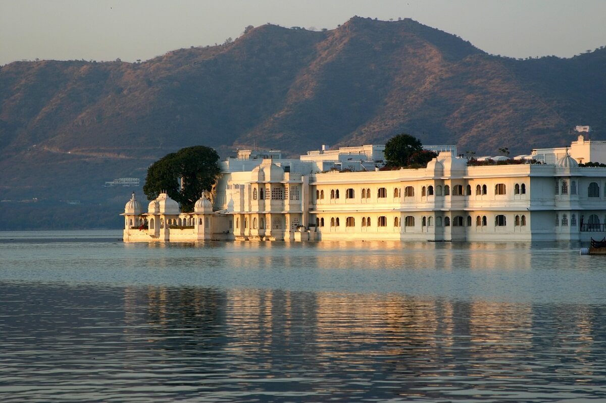Places to visit in & near Udaipur
