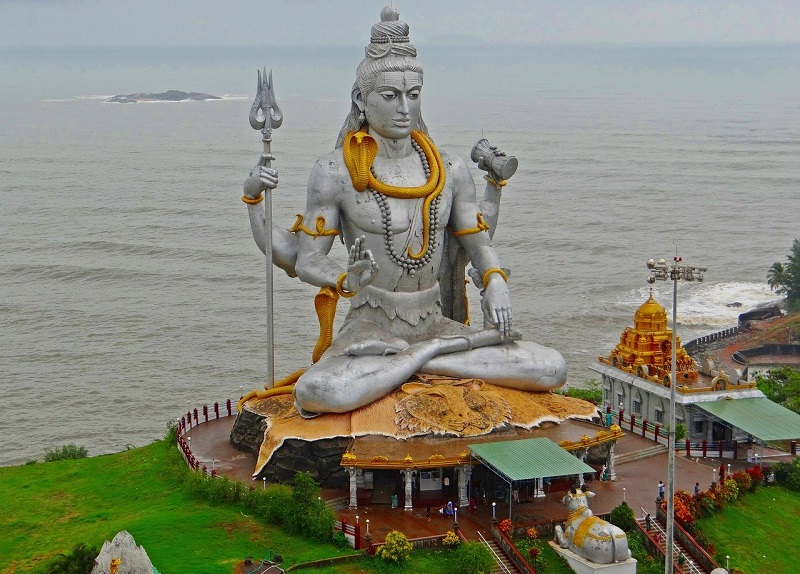Shiva Murudeshwara Temple in Karnataka