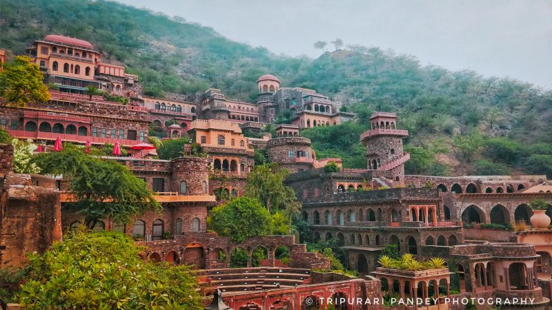 Neemrana Fort