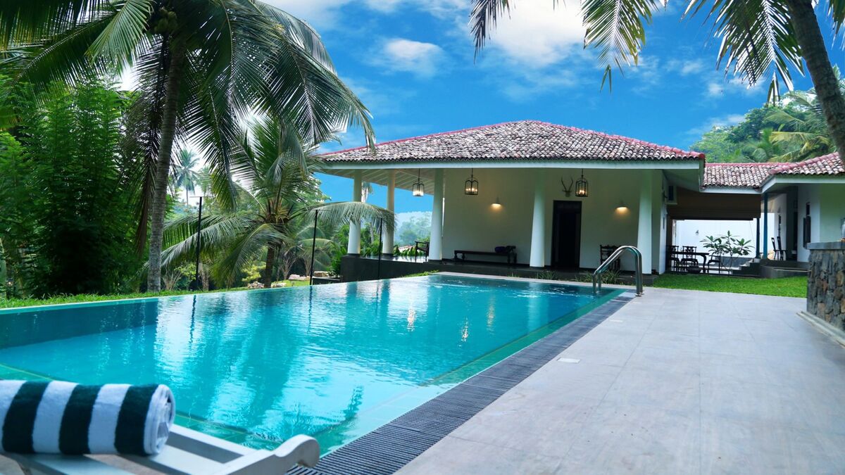 Farm Houses in Goa with Swimming Pool