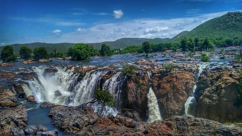 Hogenakkal Falls