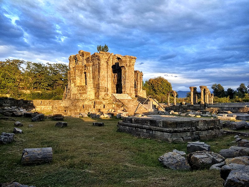 Martand Sun Temple-things to see in kashmir