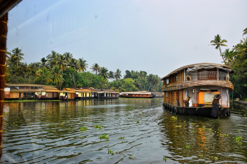 Alleppey_Natural_Backwaters Alleppey Houseboat