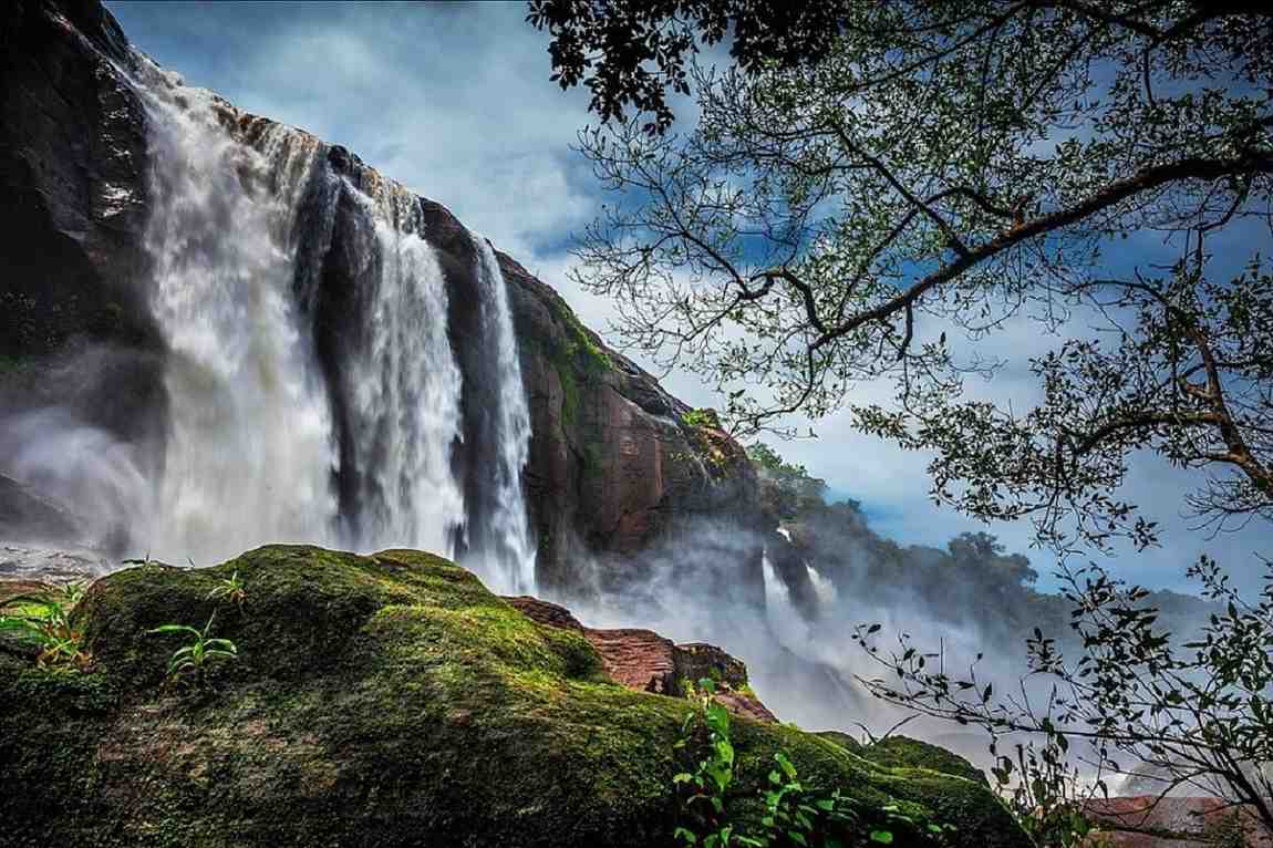 athirapally-water-falls
